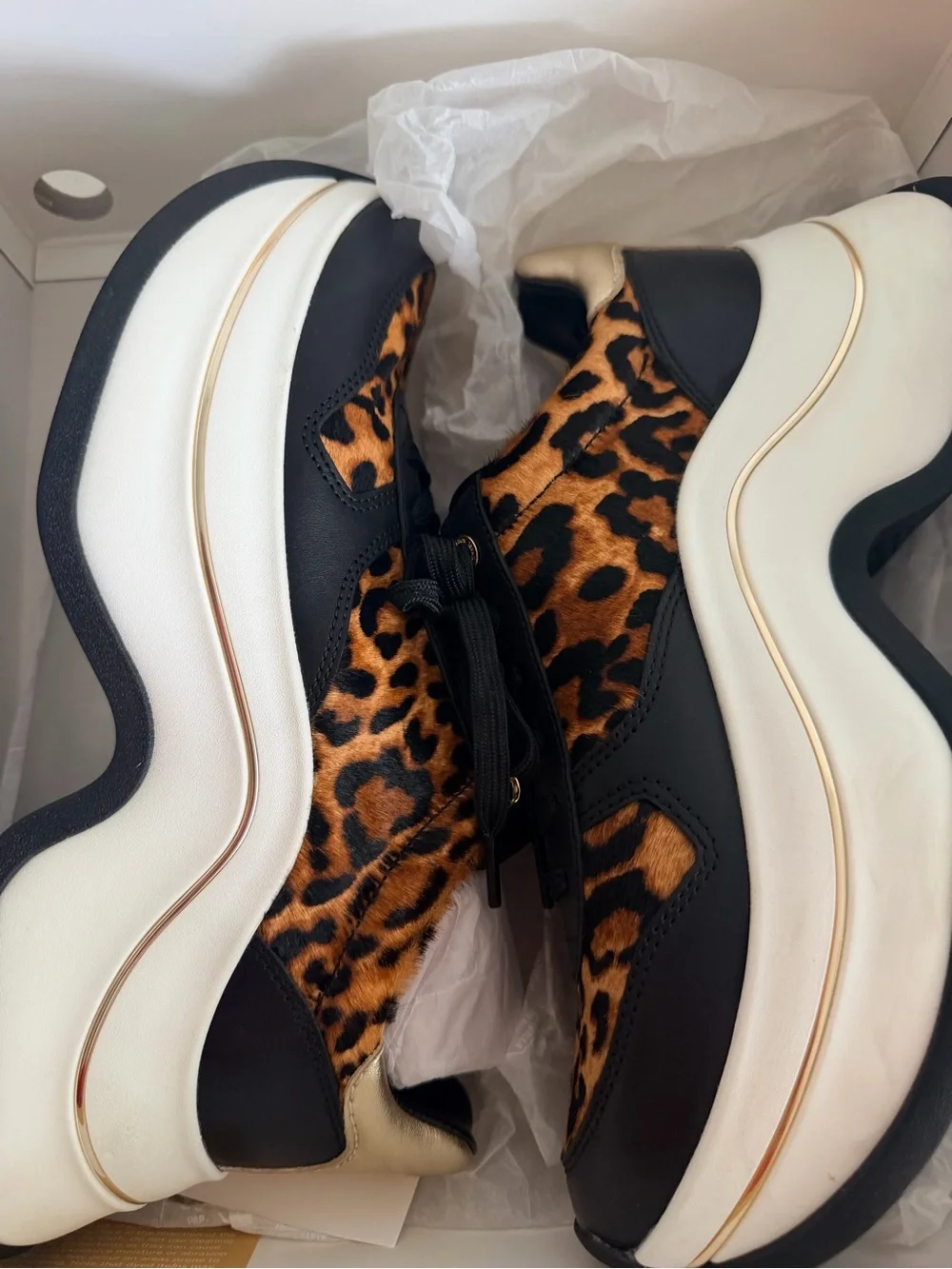 Michael Kors Arla Trainer Women’s Black & Leopard Print  Sneakers size 9.5